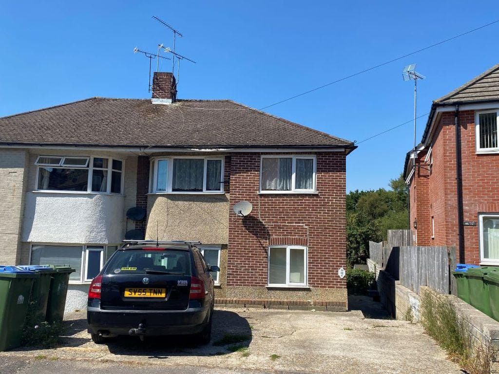Gainsford Avenue, Southampton, s019 7au