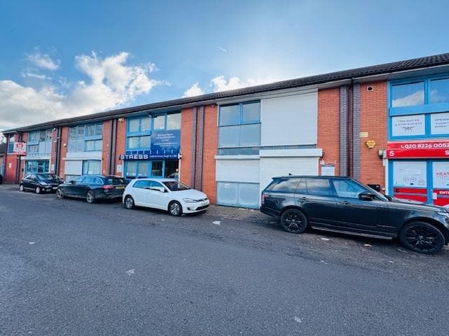 Bristol Way, Slough, SL1 3QE