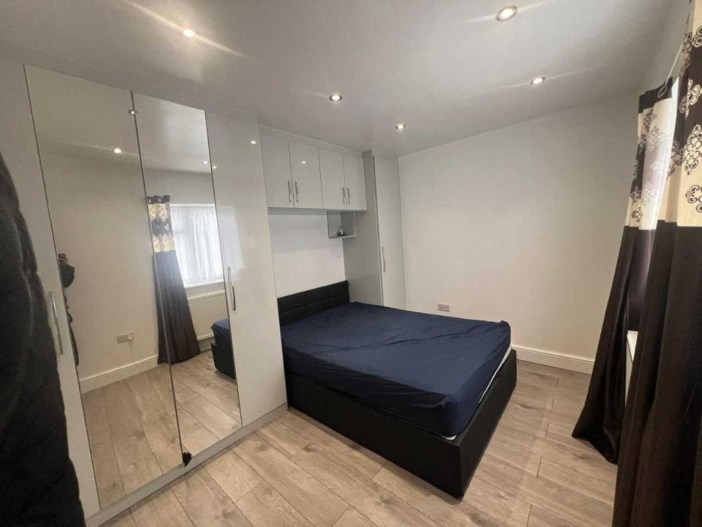 Pemberton Road, Slough, SL2 2JH