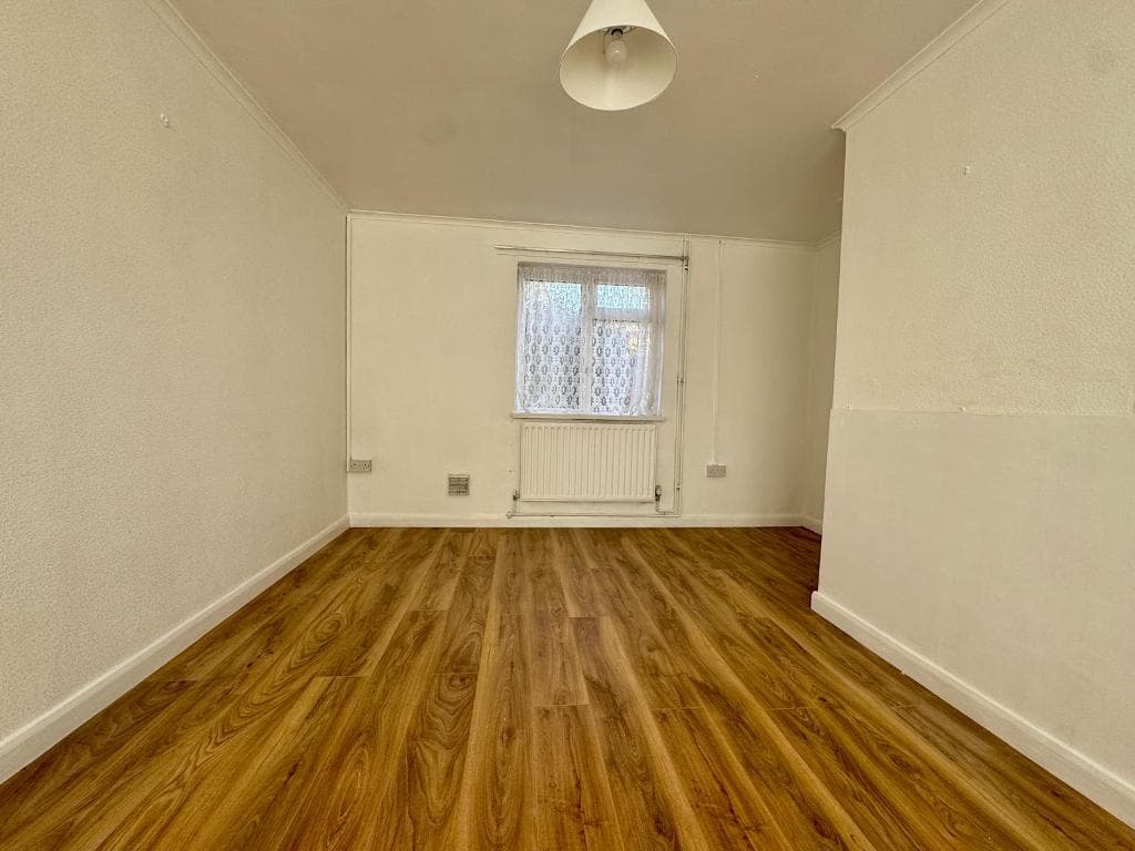 Goose Green, Farnham Royal, Slough, SL2 3DU
