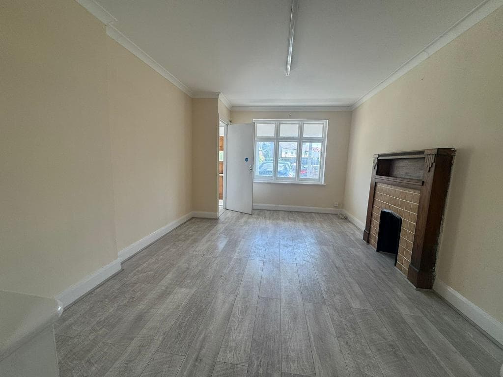 Alderborough Spur, Slough, SL1 3EN