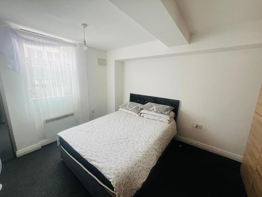 CHurch Street, Slough, SL1 1AE