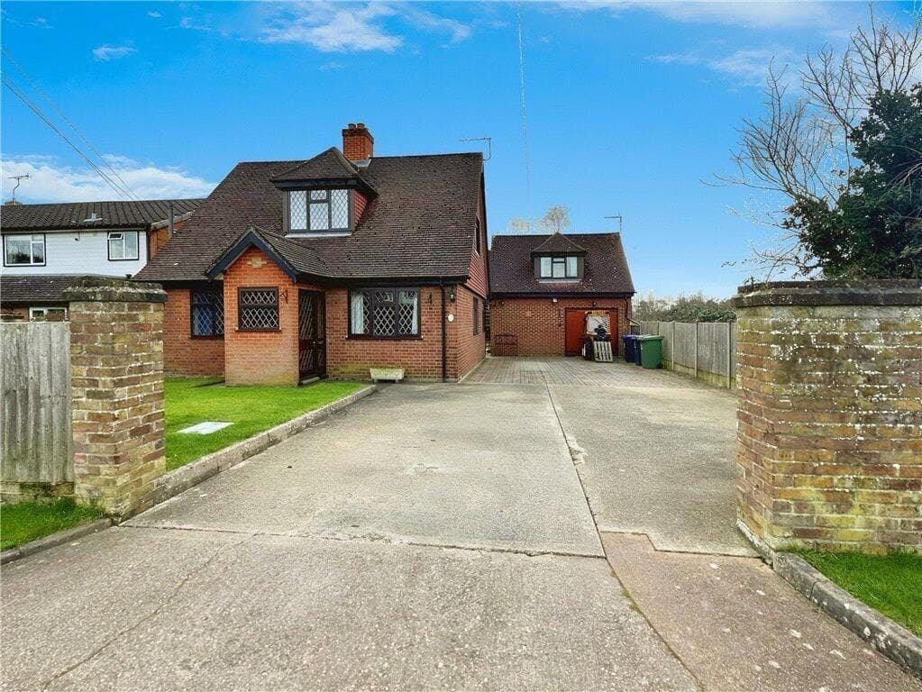 Plough Lane, Wexham street, Stoke Poges, Slough, SL1 4JR