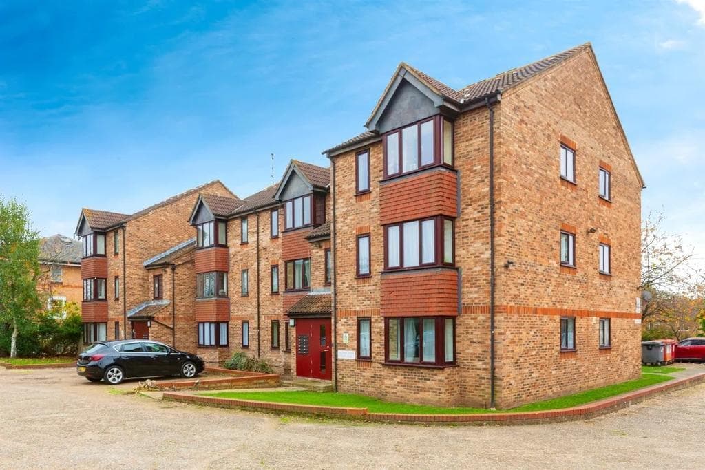 Franklin Avenue, Slough, SL2 1DQ