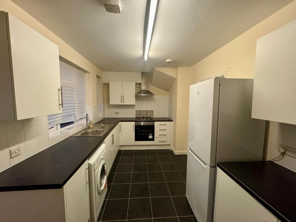 Uxbridge Road, Slough, SL2 5NY