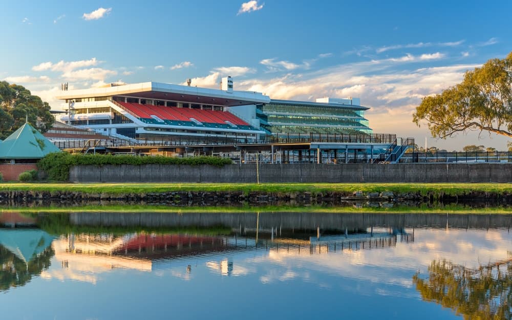 Live market data in Ascot